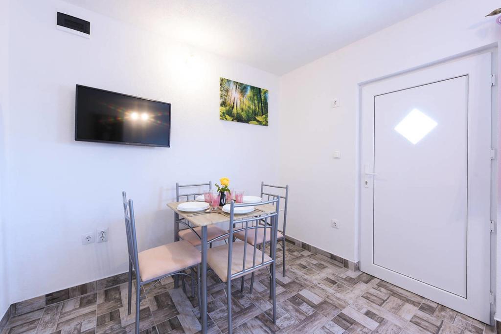 Apartments Sea Star Ivana Marina Exteriér fotografie